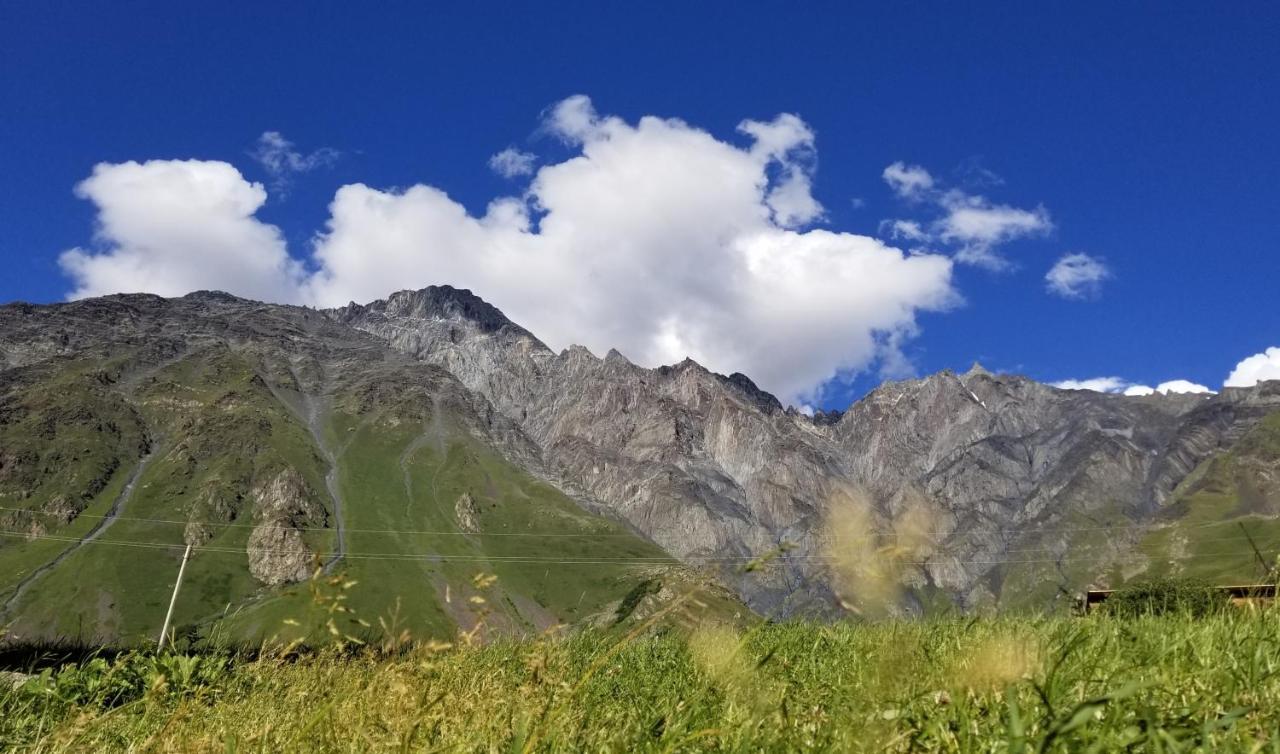 Milla Hotel Kazbegi Exterior foto