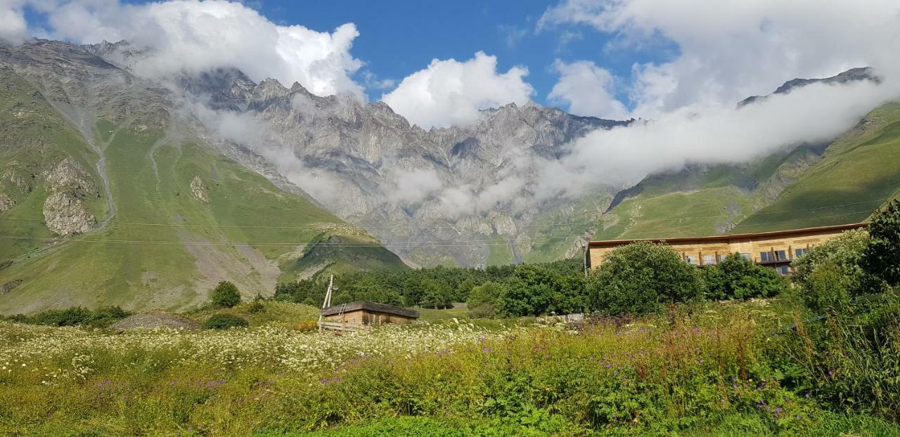 Milla Hotel Kazbegi Exterior foto